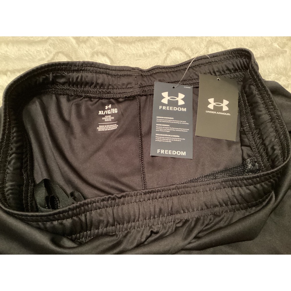 Under Armour Freedom Tech Mens Shorts XL Black USA Flag Logo Patriotic Athletic - Picture 4 of 5